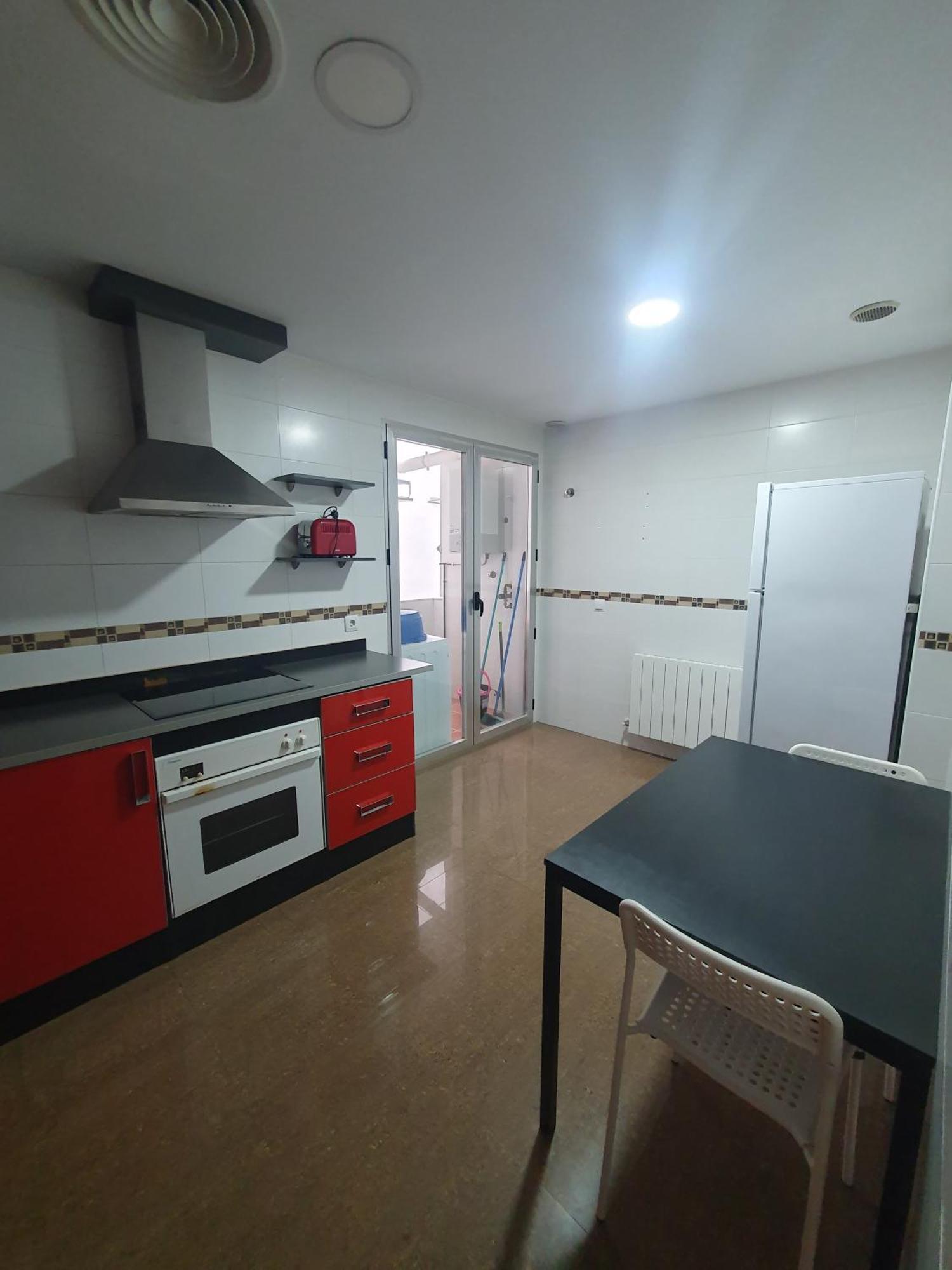 Piso Centrico Con Garaje En Apartment Hellin